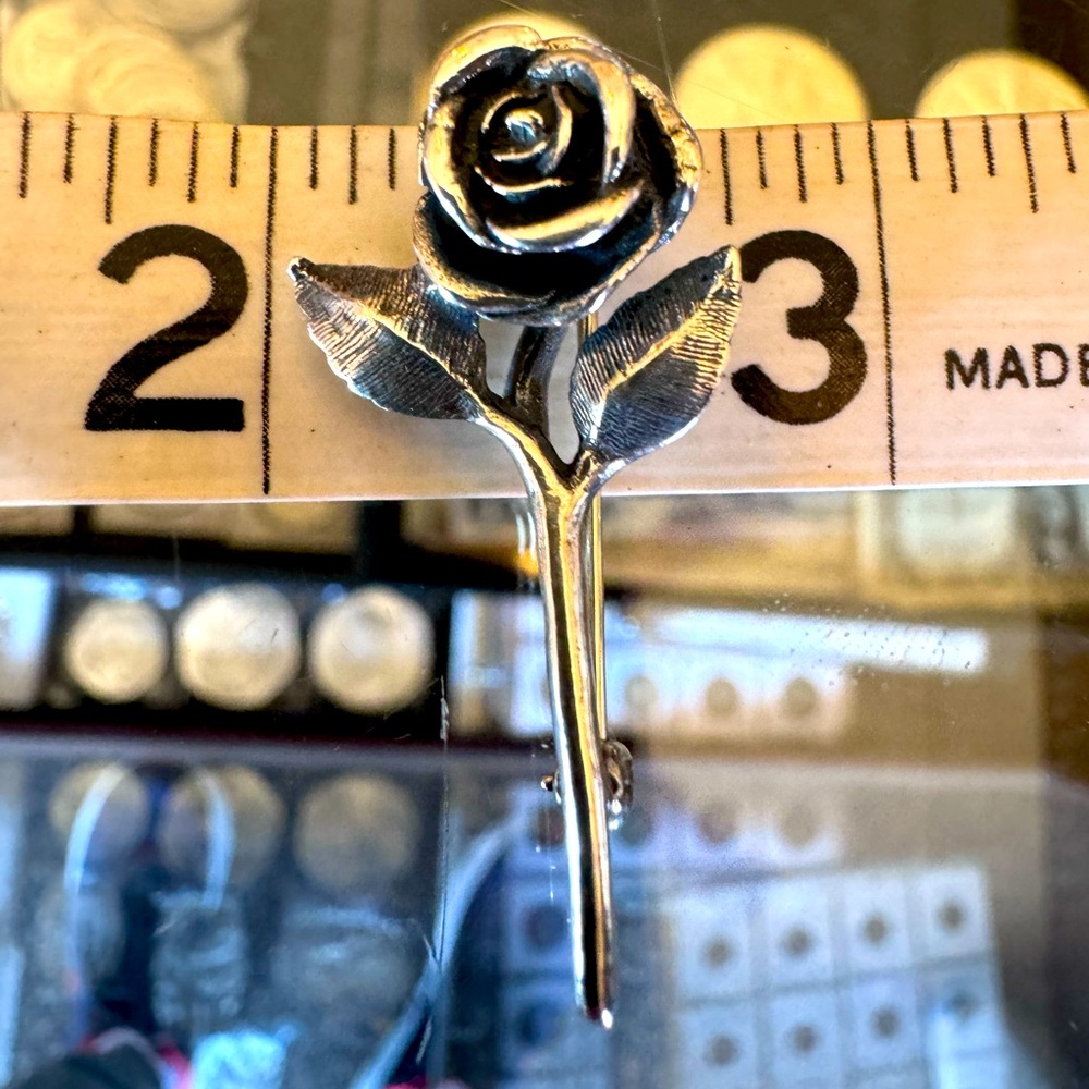 James Avery rose 🌹 📌